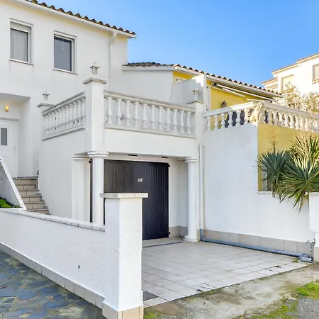 Port Emporda By Interhome * Empuriabrava